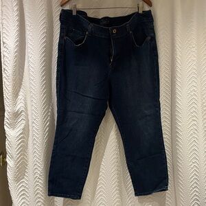 Lucky Brand Women's Deep Blue cropped jeans